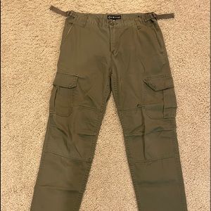 Green Empyre Cargo sk8 Pants🐍